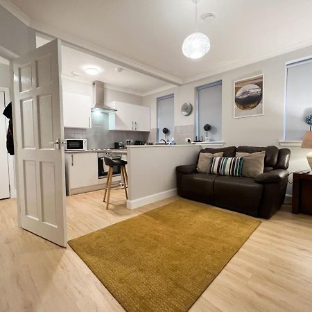 Glasgow 2 Bedroom Apartment エクステリア 写真